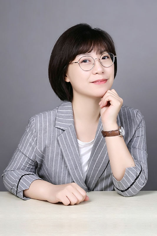 薛新芳 律师